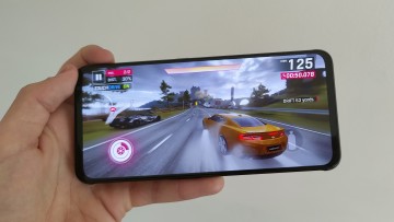 A RedMagic 6 running Asphalt 9