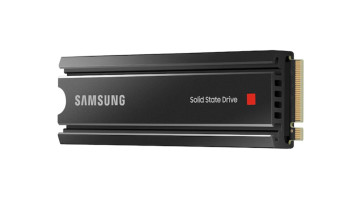 The Samsung 980 Pro M2 SSD with heatsink